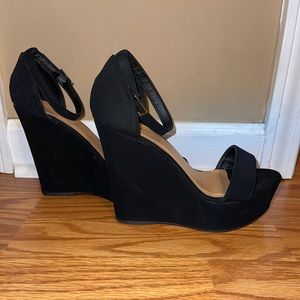 Basic Black Wedges